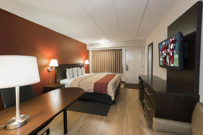Red Roof Inn Элкхарт Экстерьер фото