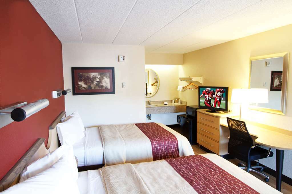 Red Roof Inn Элкхарт Номер фото